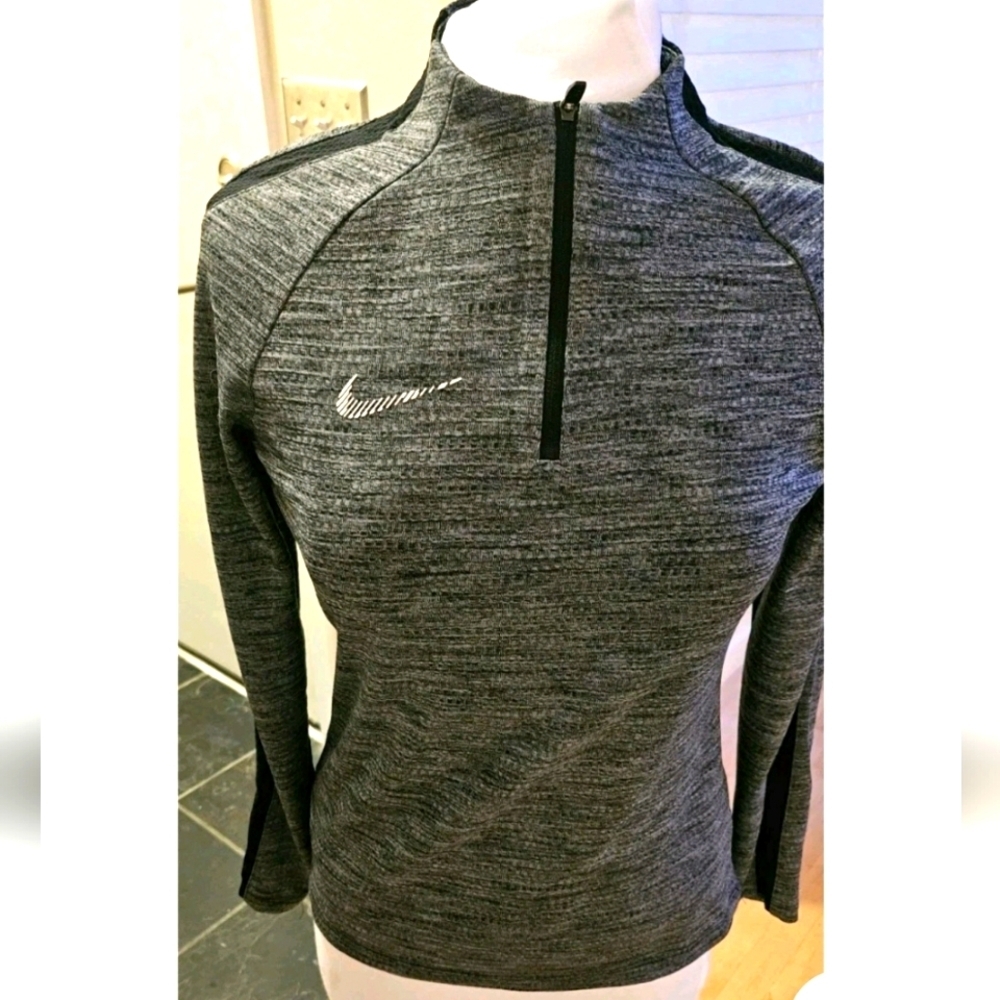 Nike Dry Squad Drill Women's Small Football Thumbholes Long Sleeve Top 1/4 Zip